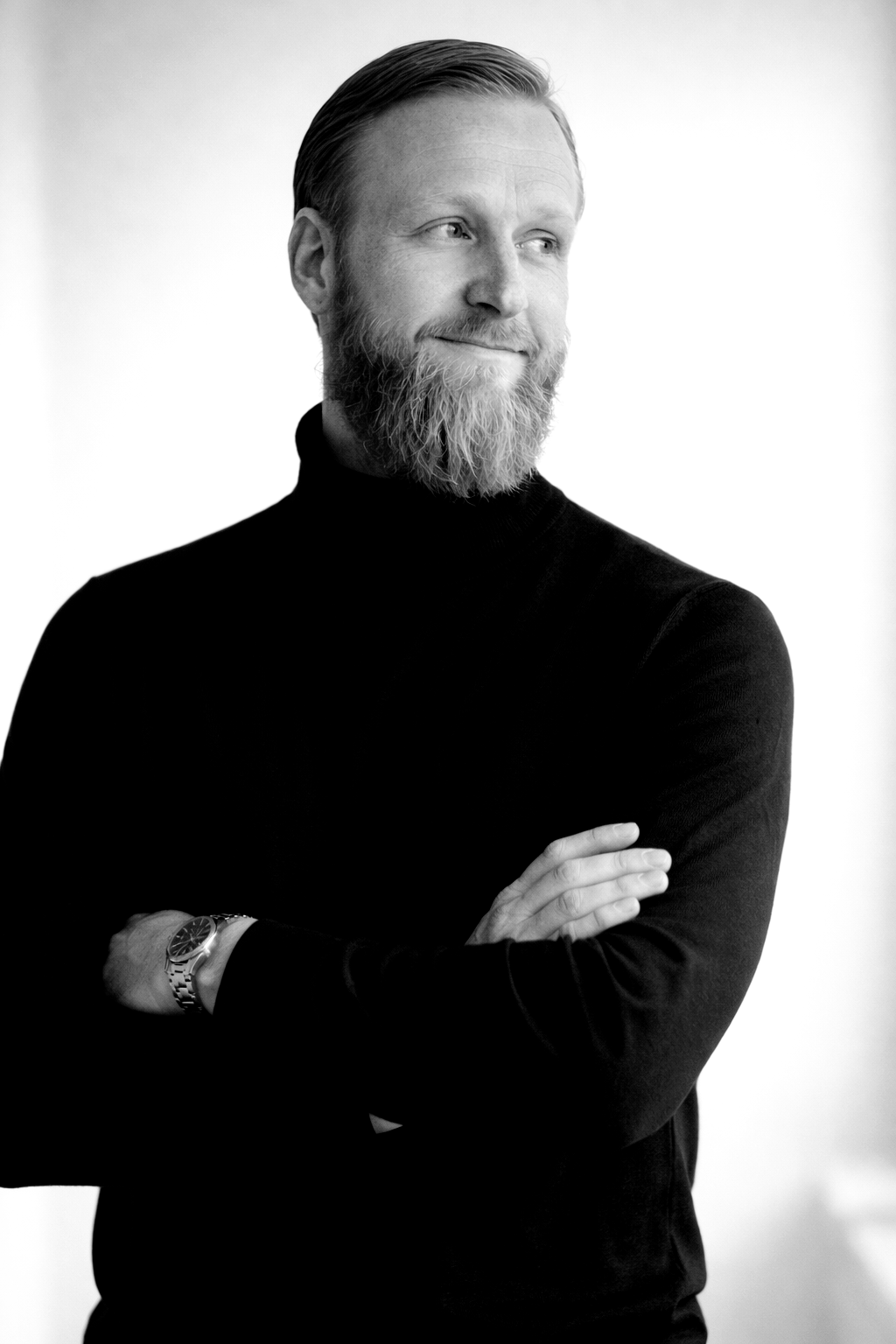 Maikel Latour met gekruiste armen